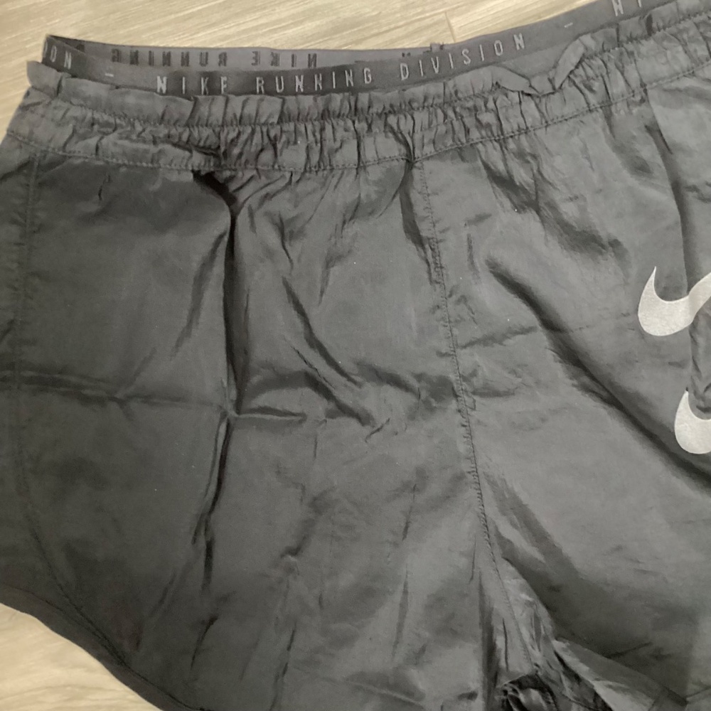 Nike Shorts - Picture 9 of 9